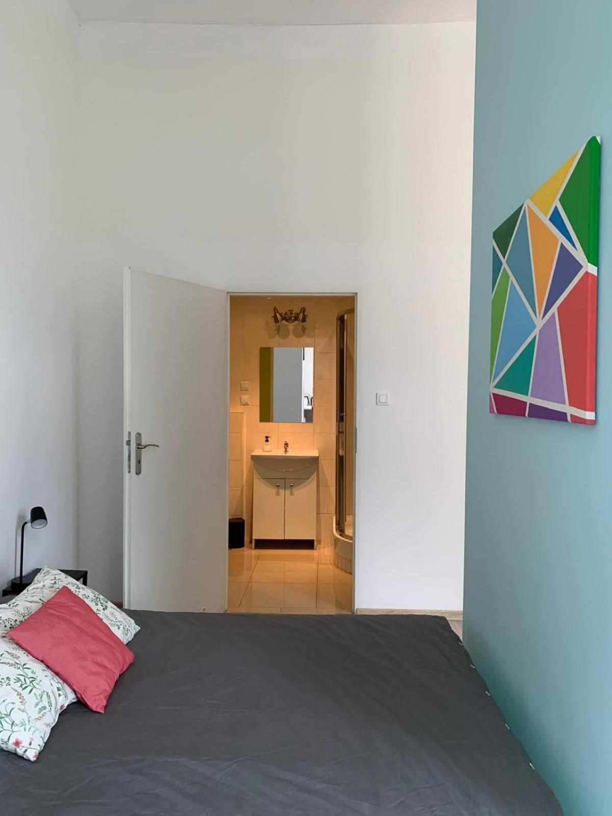 שצ'צ'ין Bright And Spacious Apartment מראה חיצוני תמונה