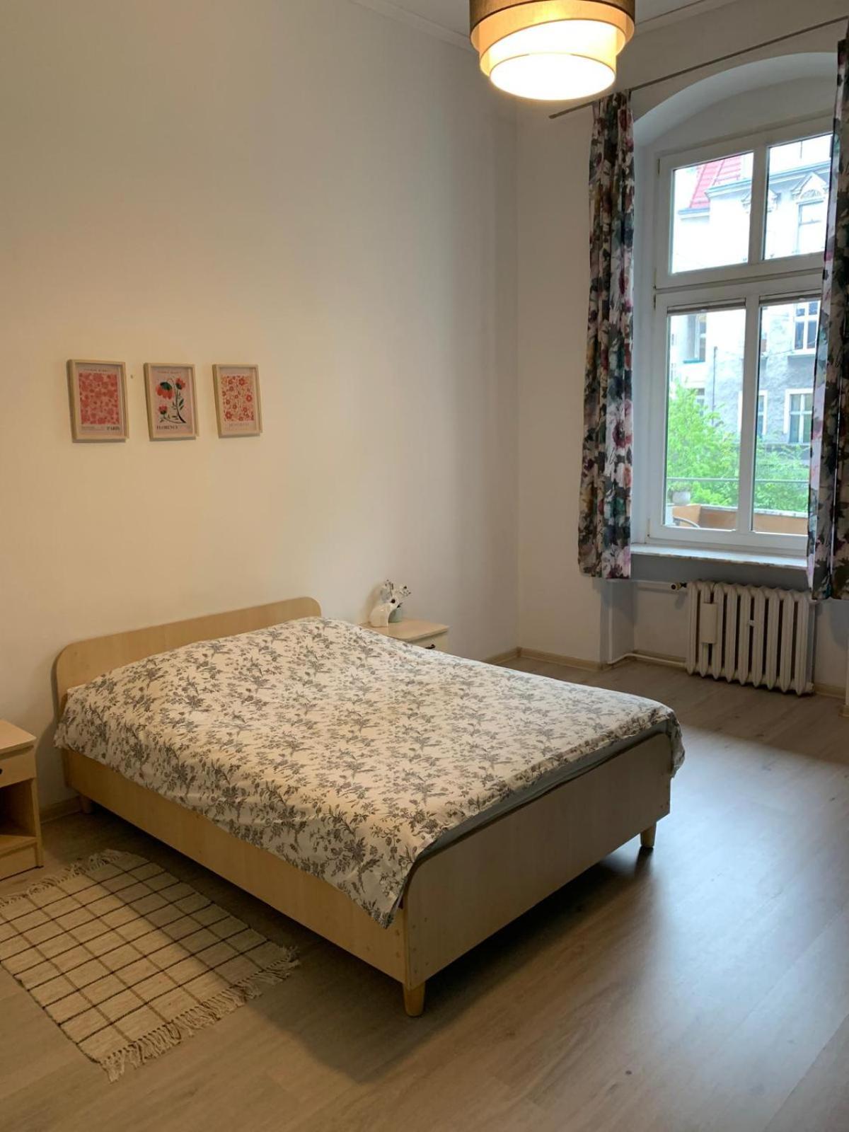 שצ'צ'ין Bright And Spacious Apartment מראה חיצוני תמונה